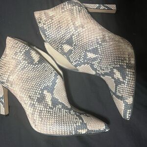 Vince Camuto snakeskin booties 8.5